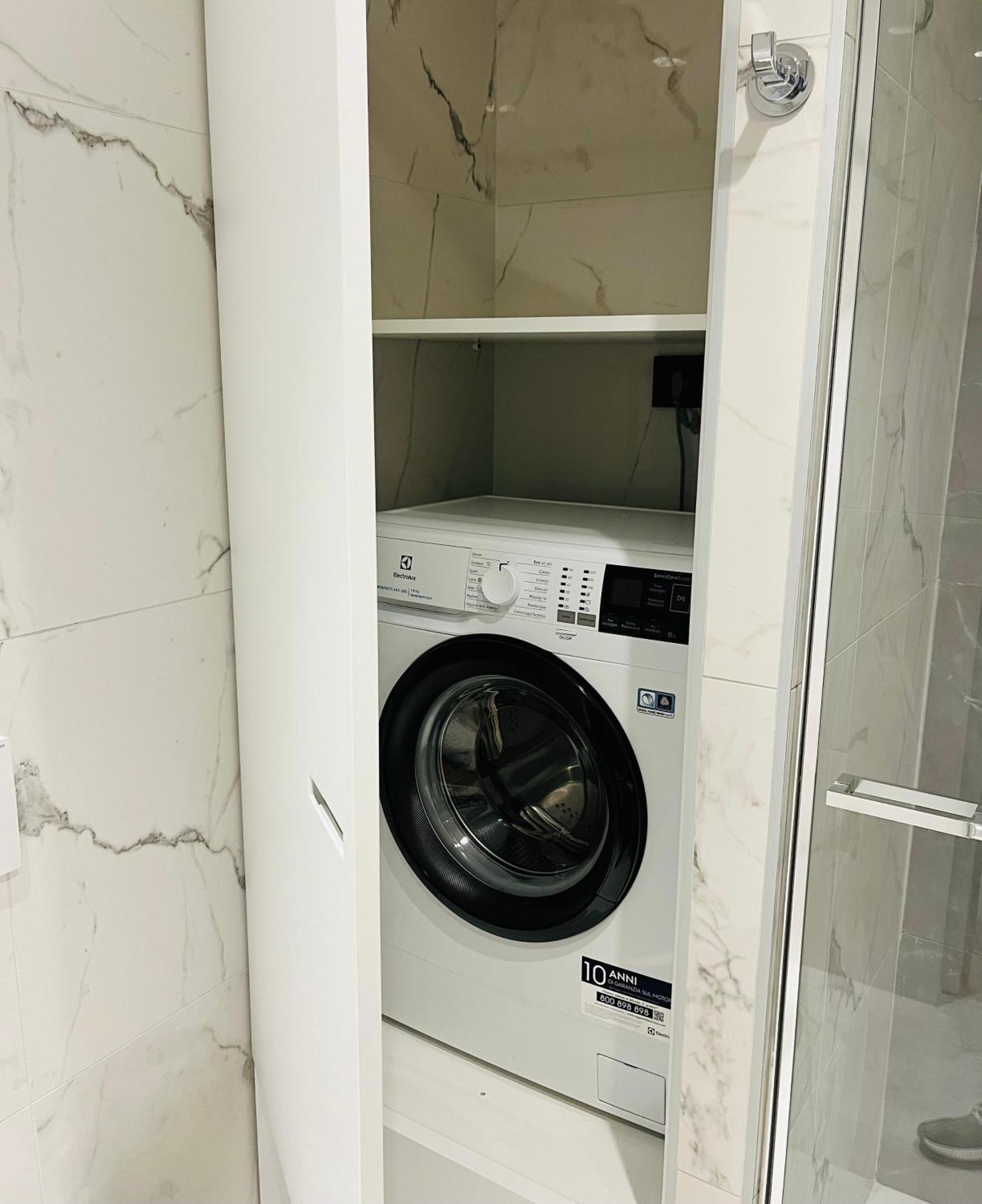 Studio 3 - Milano Apartment Luaran gambar